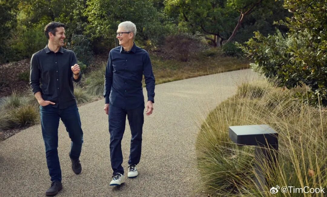 Siri AI来了：苹果的身体，谷歌的大脑